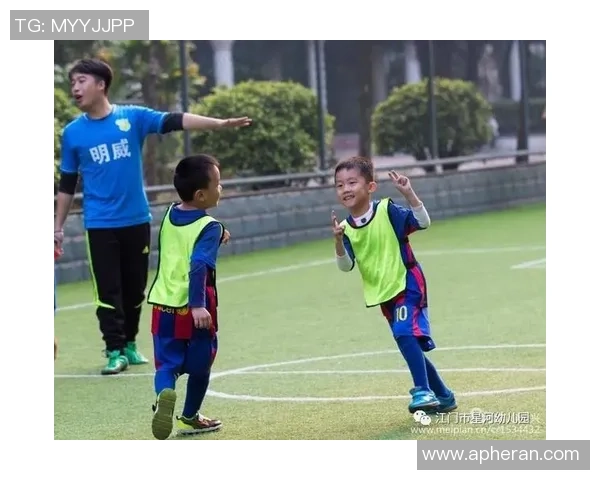 足球明星联手拯救世界卡通冒险之旅尽在绿茵场上精彩纷呈