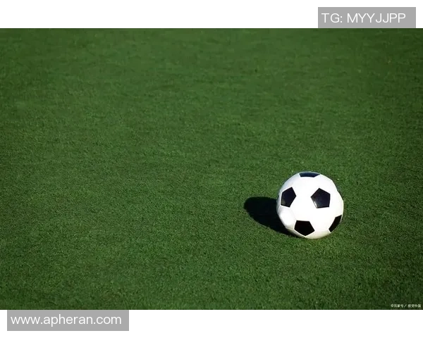 从小帅气的足球明星们如何在绿茵场上绽放光彩 从小帅气的足球明星们如何在绿茵场上绽放光彩